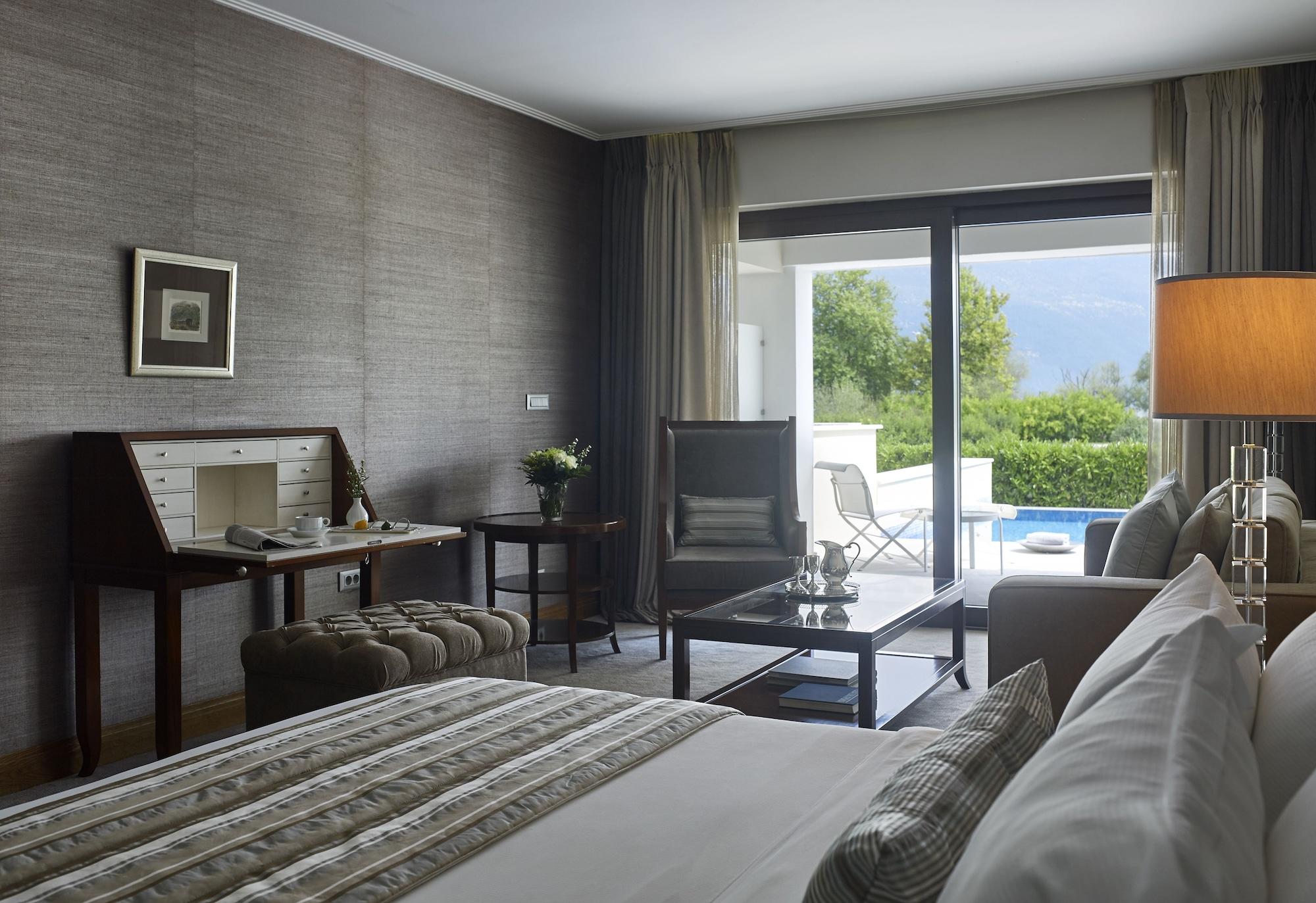 Hotel Du Lac Congress Center & Spa Ioannina Ngoại thất bức ảnh Deluxe Room with Private Pool