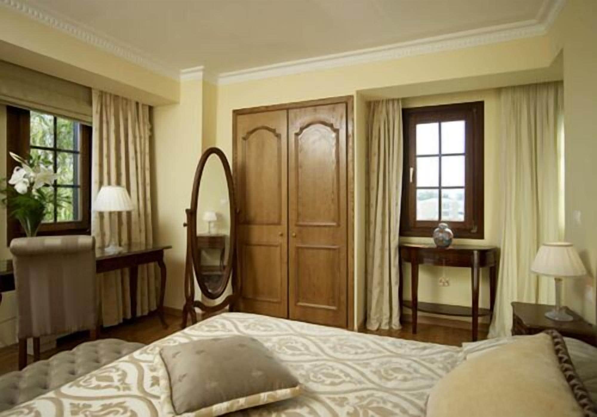 Hotel Du Lac Congress Center & Spa Ioannina Ngoại thất bức ảnh