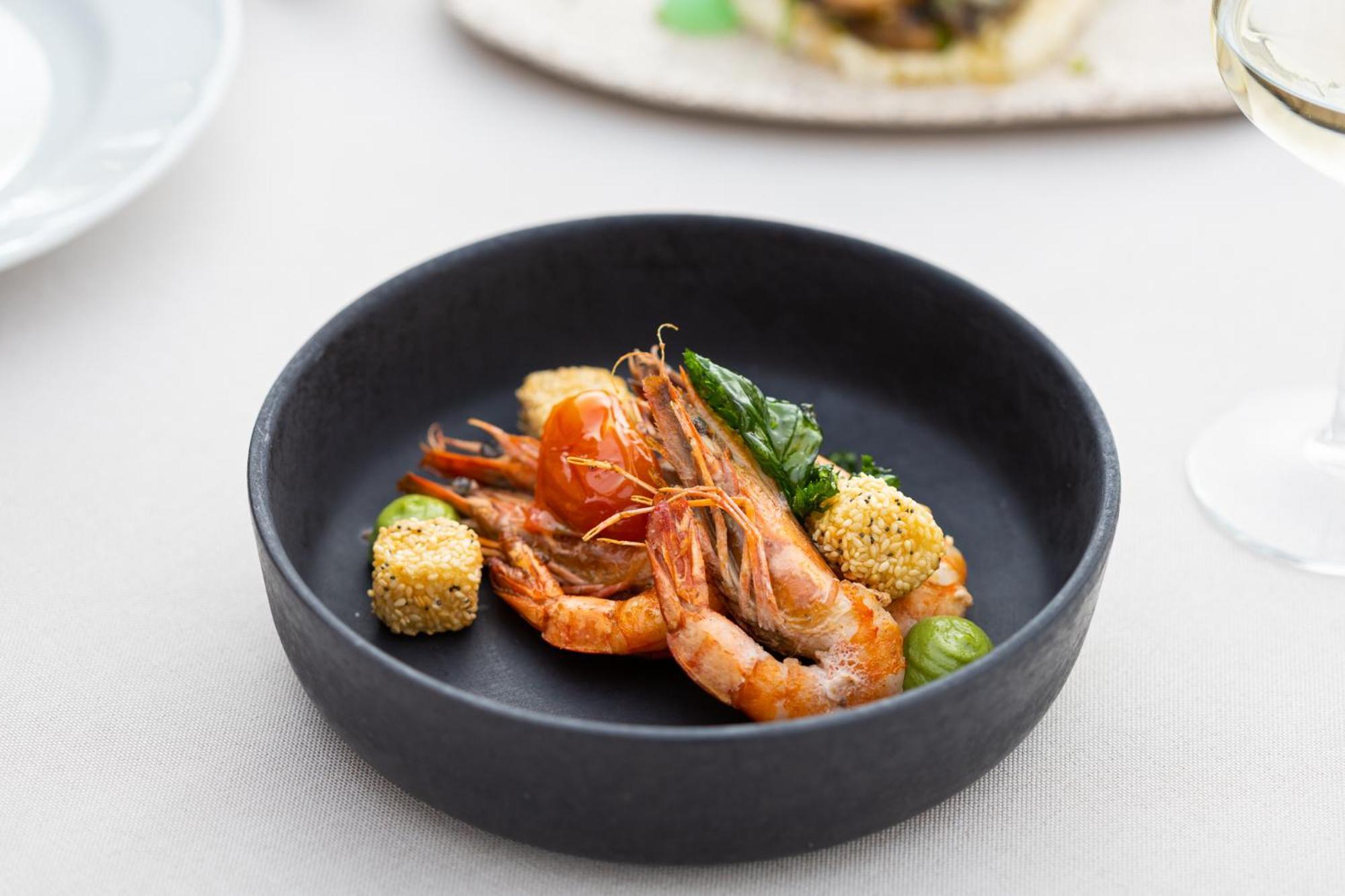 Hotel Du Lac Congress Center & Spa Ioannina Ngoại thất bức ảnh A prawn dish at the restaurant
