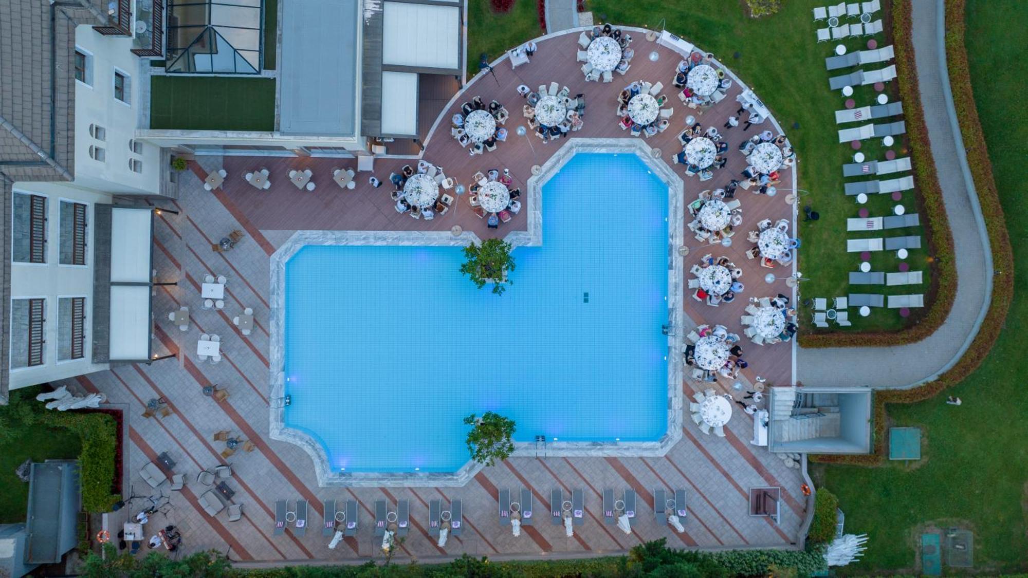 Hotel Du Lac Congress Center & Spa Ioannina Ngoại thất bức ảnh Aerial view of the pool